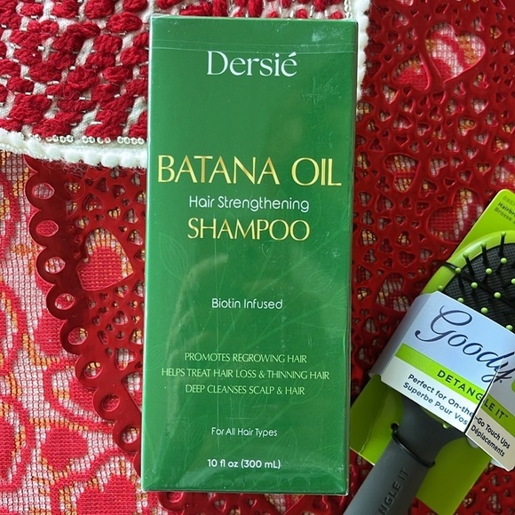 Brand New Raw Batana Oil & Strengthening Shampoo Set w/ Goody Detangling Brush - Picture 6 of 13